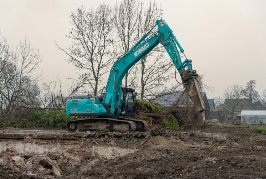 Kobelco SK260LC-11E